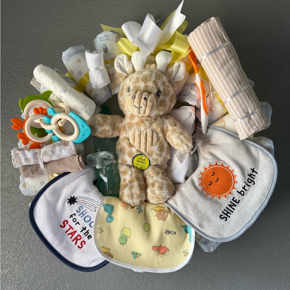 Carter's GiraffePlush Toy-Bib Set -White Orange. Gender, neutral, diaper wreath.